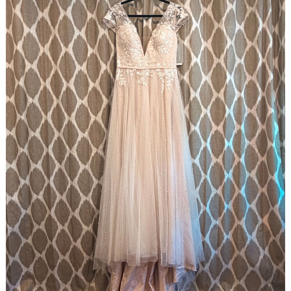 NWT Oleg Cassini CWG889 Pearl Tulle Beaded Wedding Dress Plunging Gown Blush 12